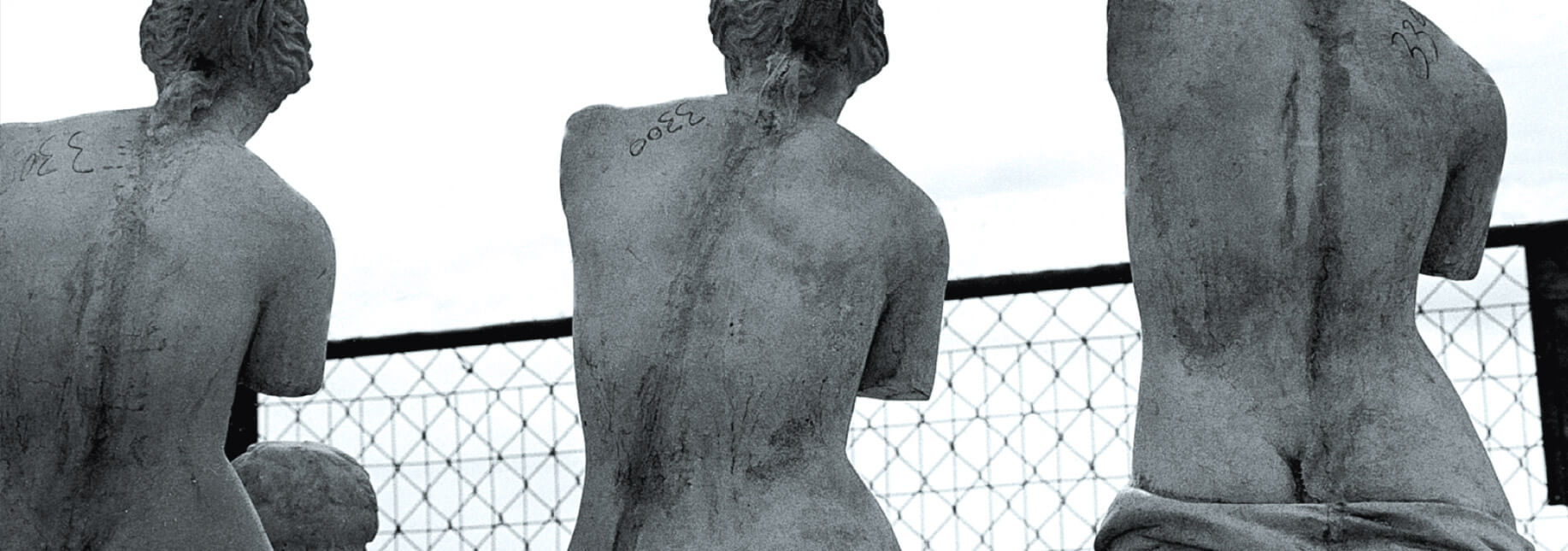 Post Cover Exclusive and limited edition sculpture: the rule without a rule