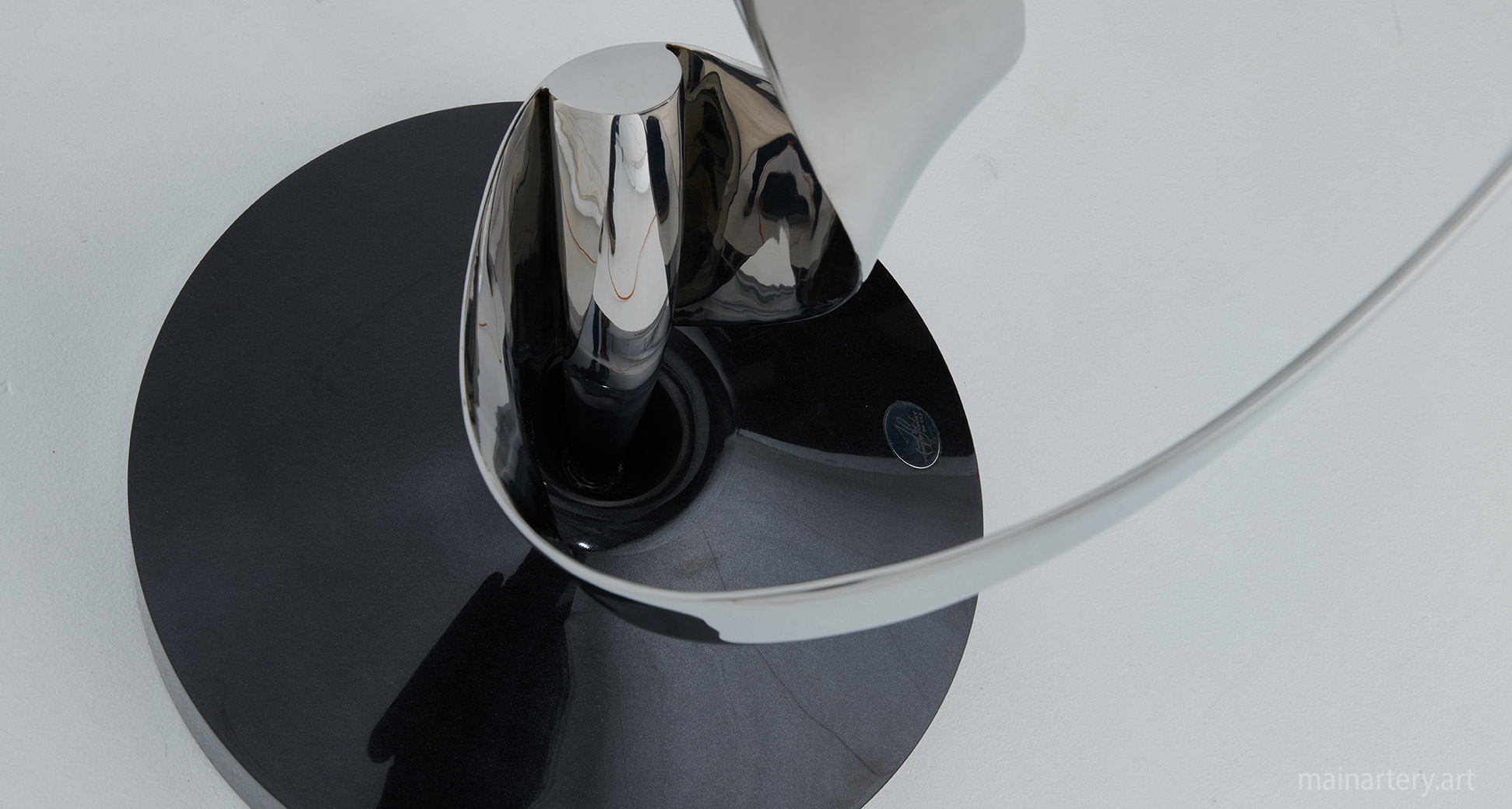 medium stainless steel organic eternal caress sculpture image