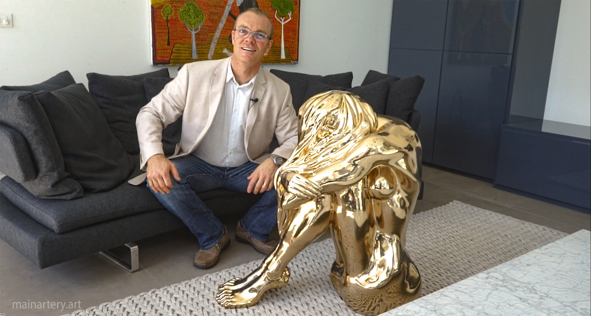 modern home decor large sculpture art image